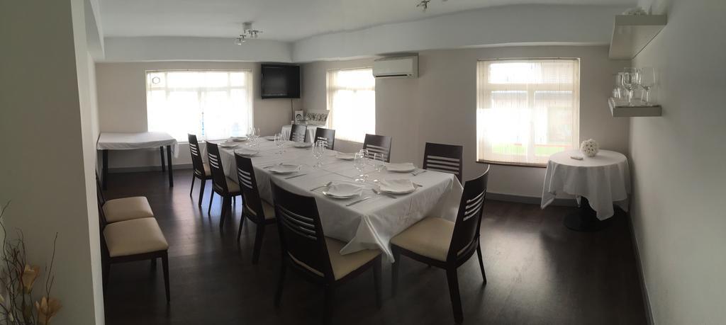 Pension Oasis Самора Экстерьер фото